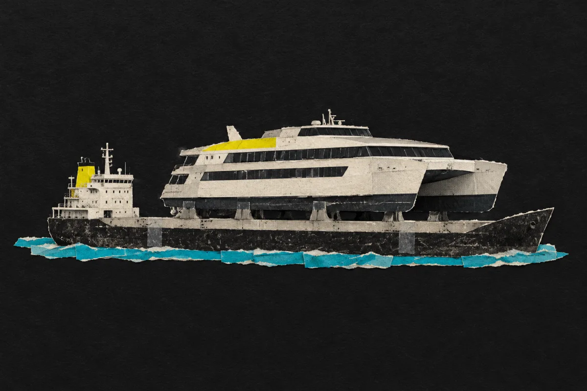 Il traghetto elettrico ha attraversato l’oceano come carico sul ponte di un’altra nave
